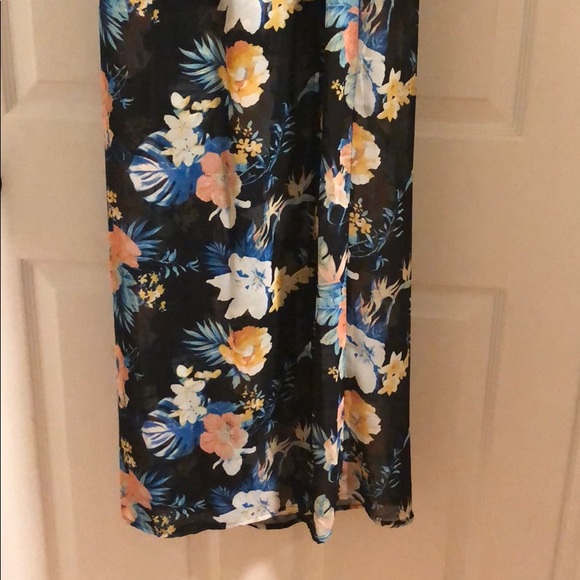 Sienna Sky Women’s Small Black Floral Dress - Picture 5 of 8